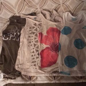 ⭐️3/$20⭐️ Youth girls Old Navy tank bundle